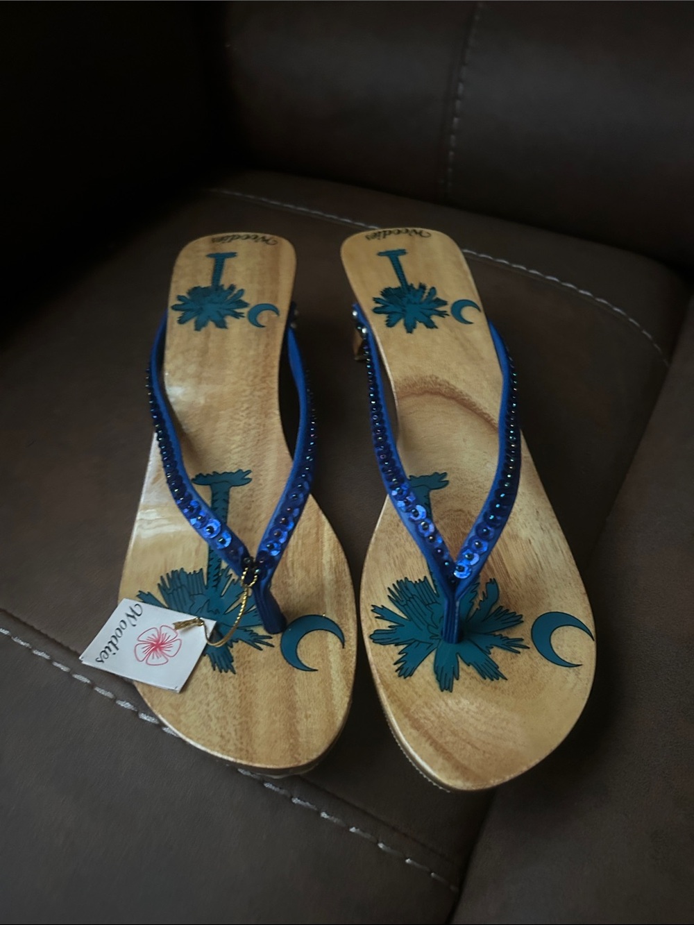 Woodies Wooden Thong Sandals Size 8